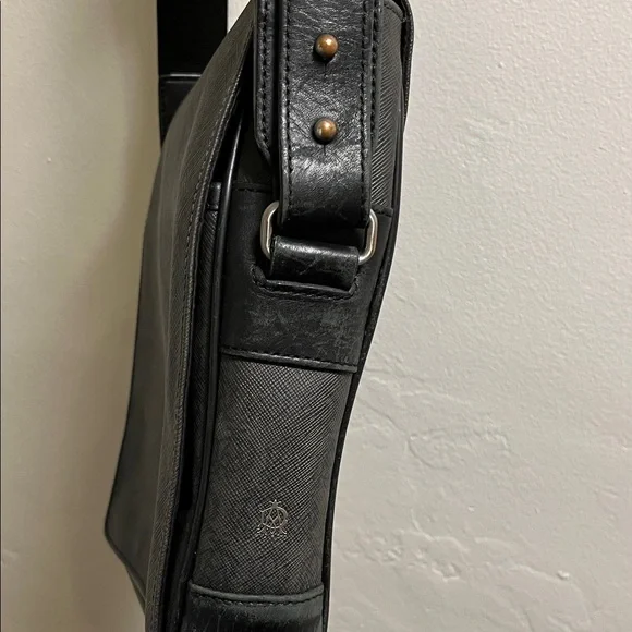 Dunhill Men's Coated Canvas Messenger Bag with Leather Trim - Picture 4 of 12